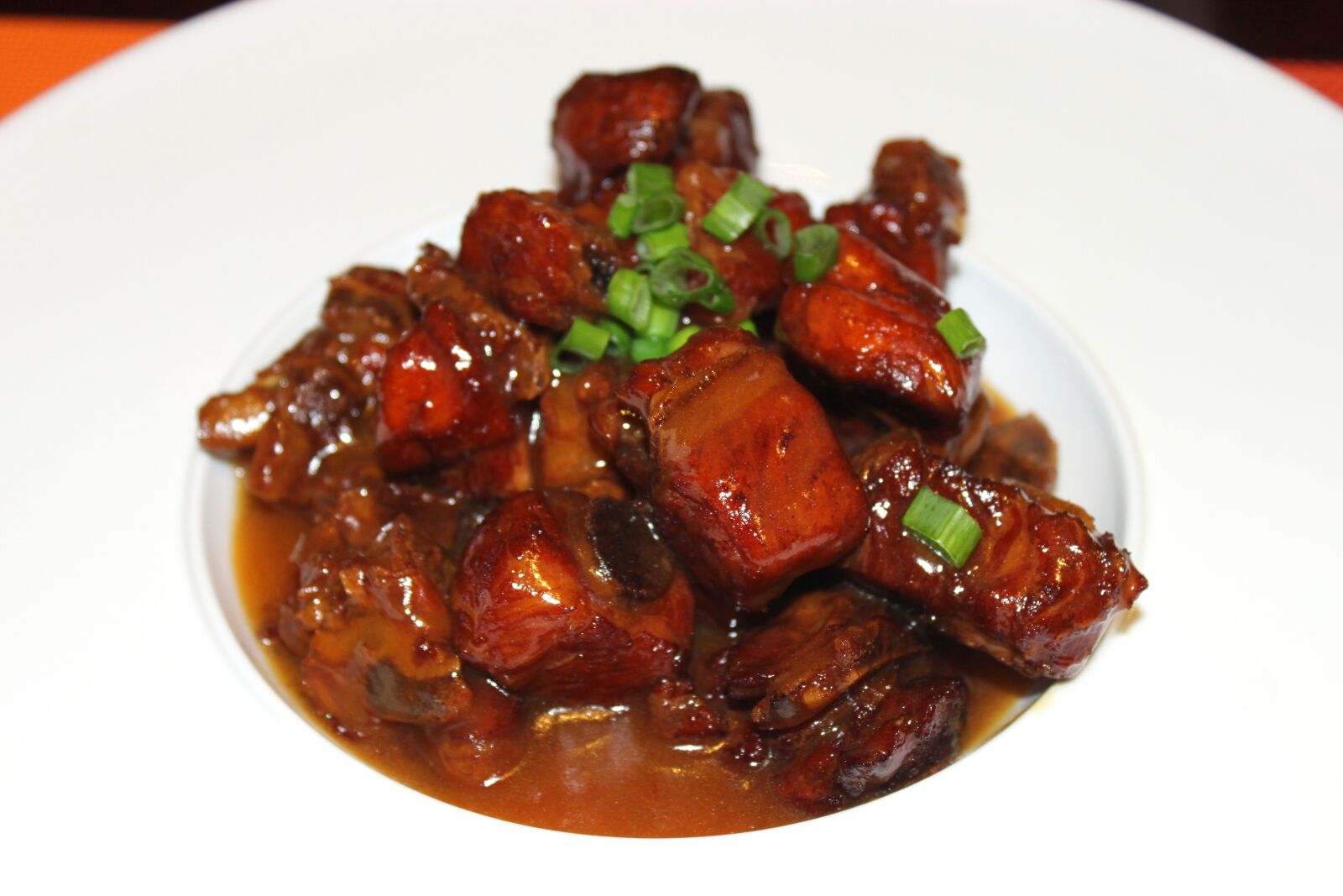 Canon EOS 500D (EOS Rebel T1i / EOS Kiss X3) sample photo. Braised aberdeen bone, the photography