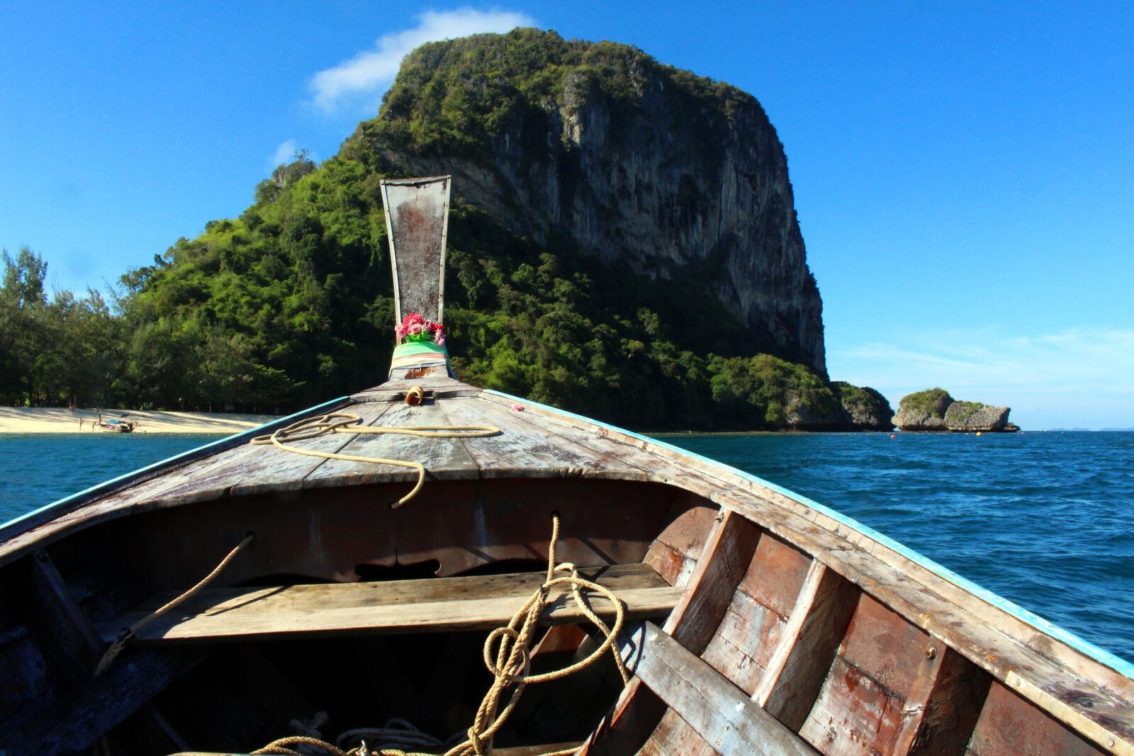 Canon EOS 700D (EOS Rebel T5i / EOS Kiss X7i) sample photo. Longtail boat, thailand, poda photography