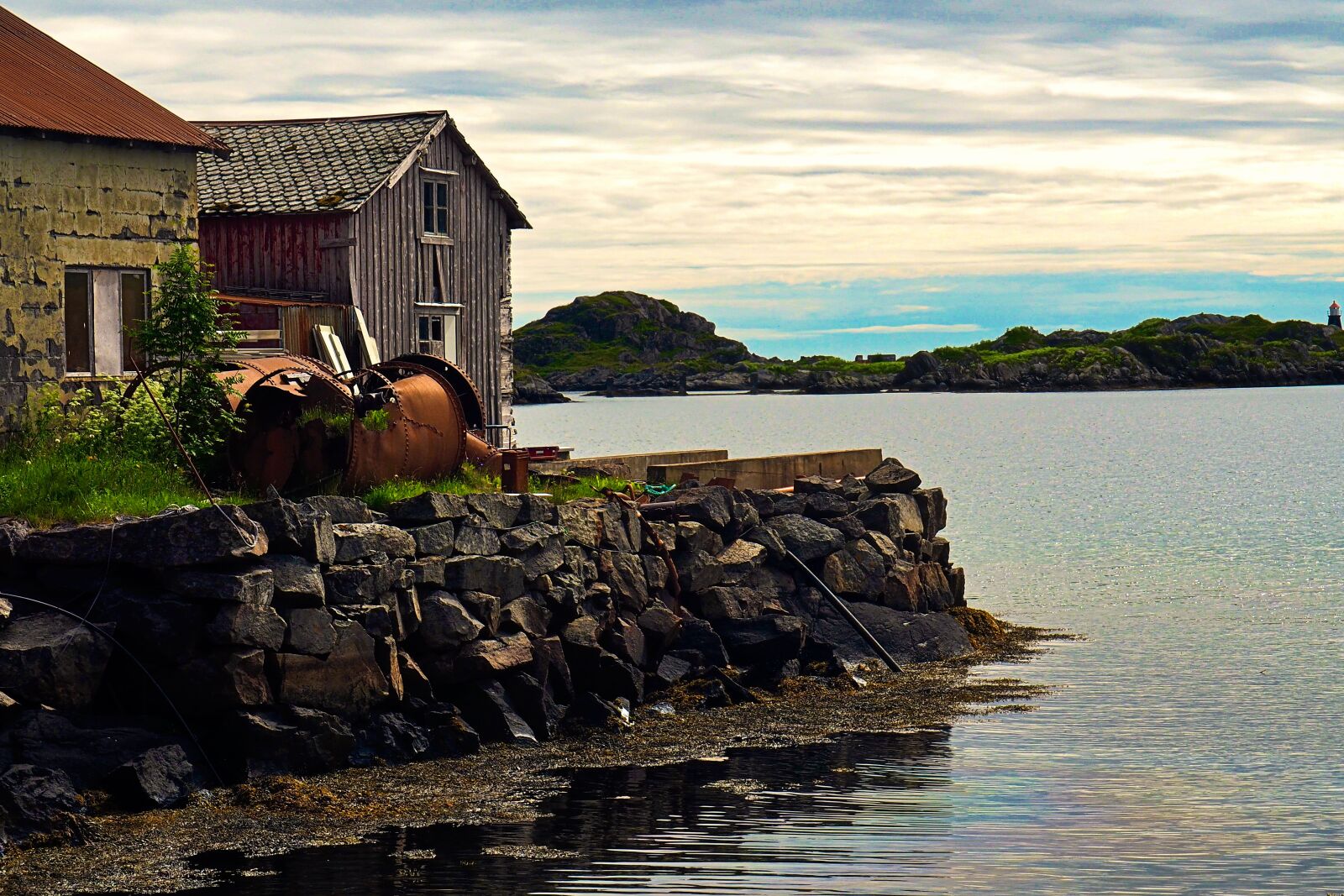 Olympus OM-D E-M5 II sample photo. Waters, house, nature photography