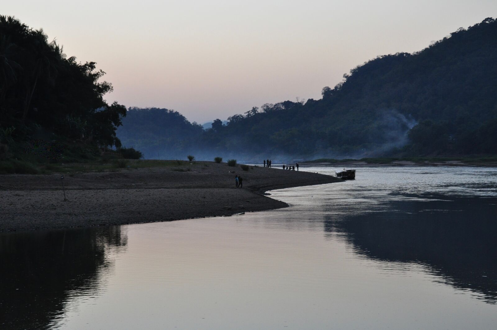 Nikon D5000 sample photo. Asia, mekong river, luang photography