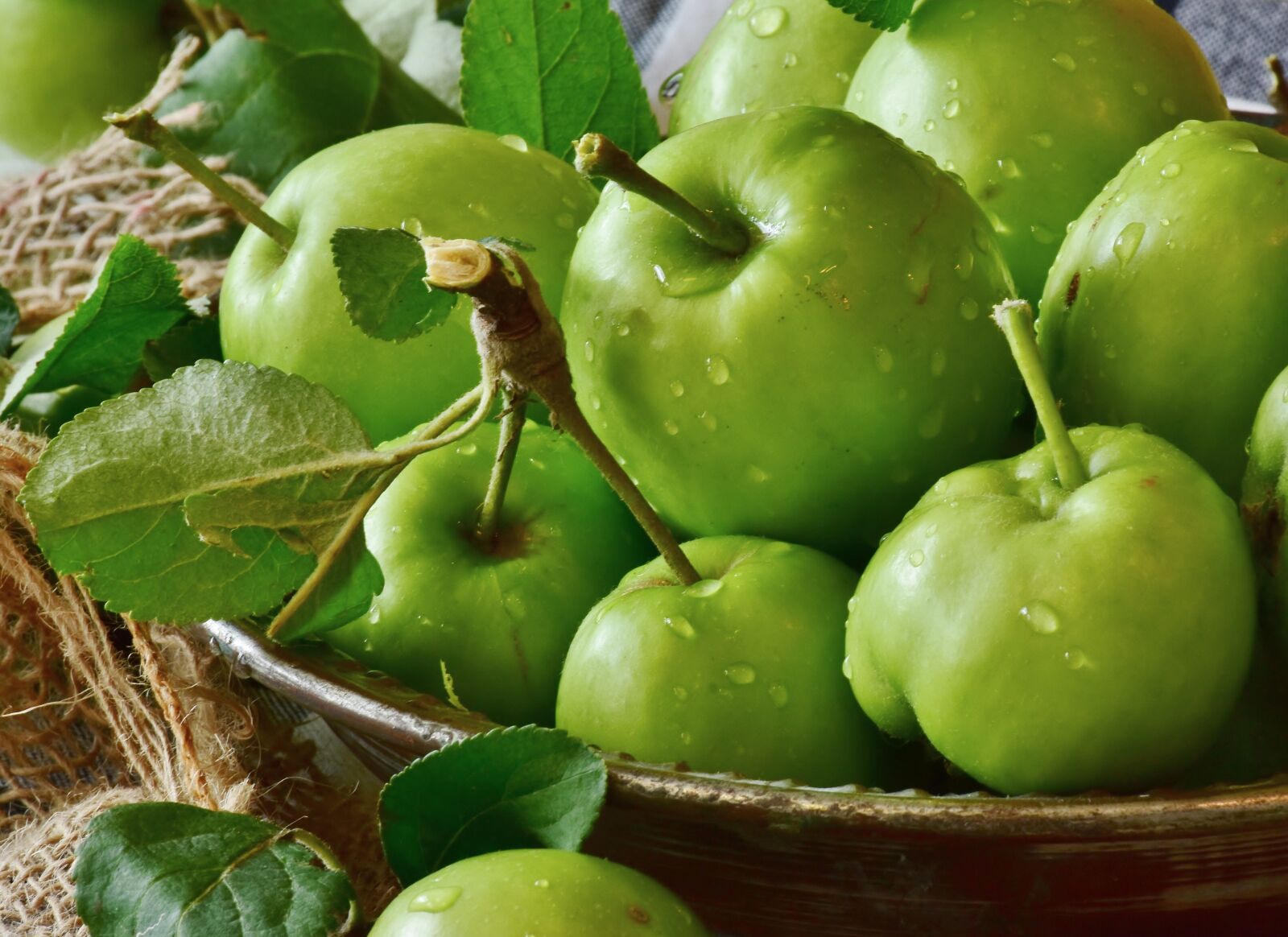 Nikon D7200 sample photo. Apple, green, fruit photography