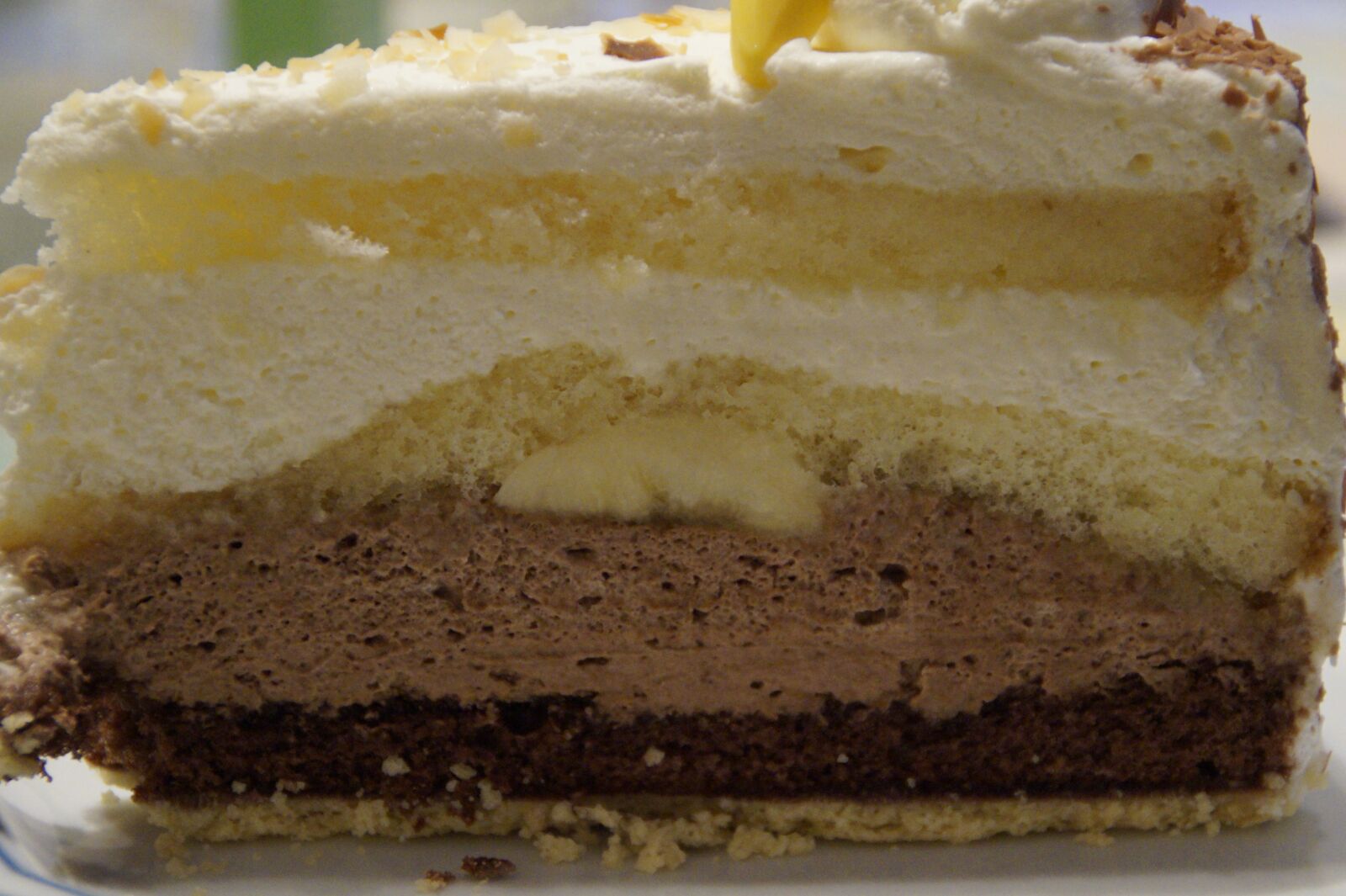 Sony SLT-A58 sample photo. Cream cake, banana cake photography