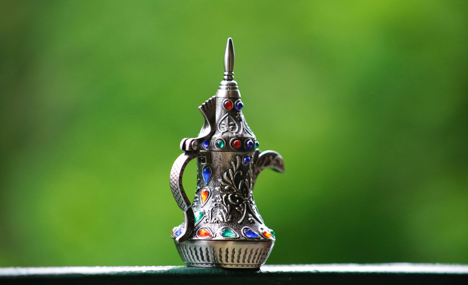 Canon EF 75-300mm f/4-5.6 sample photo. Lamps photography