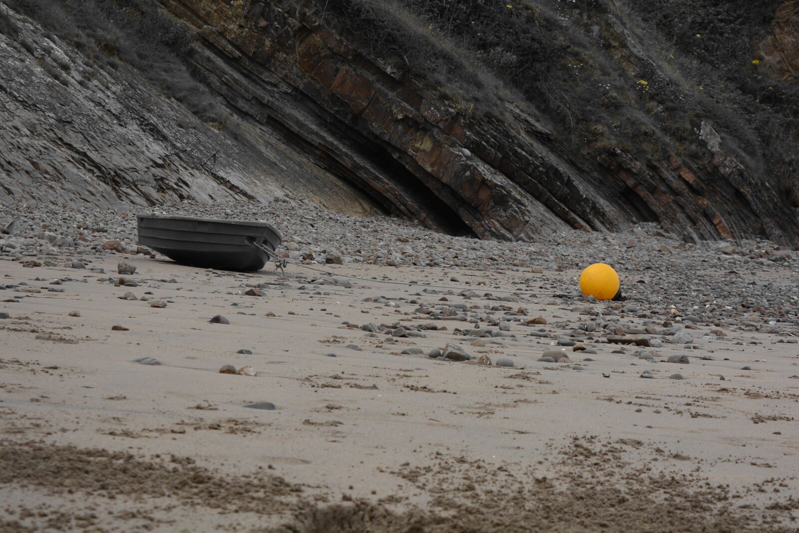 Nikon D5200 sample photo. Boat, beach, sand photography
