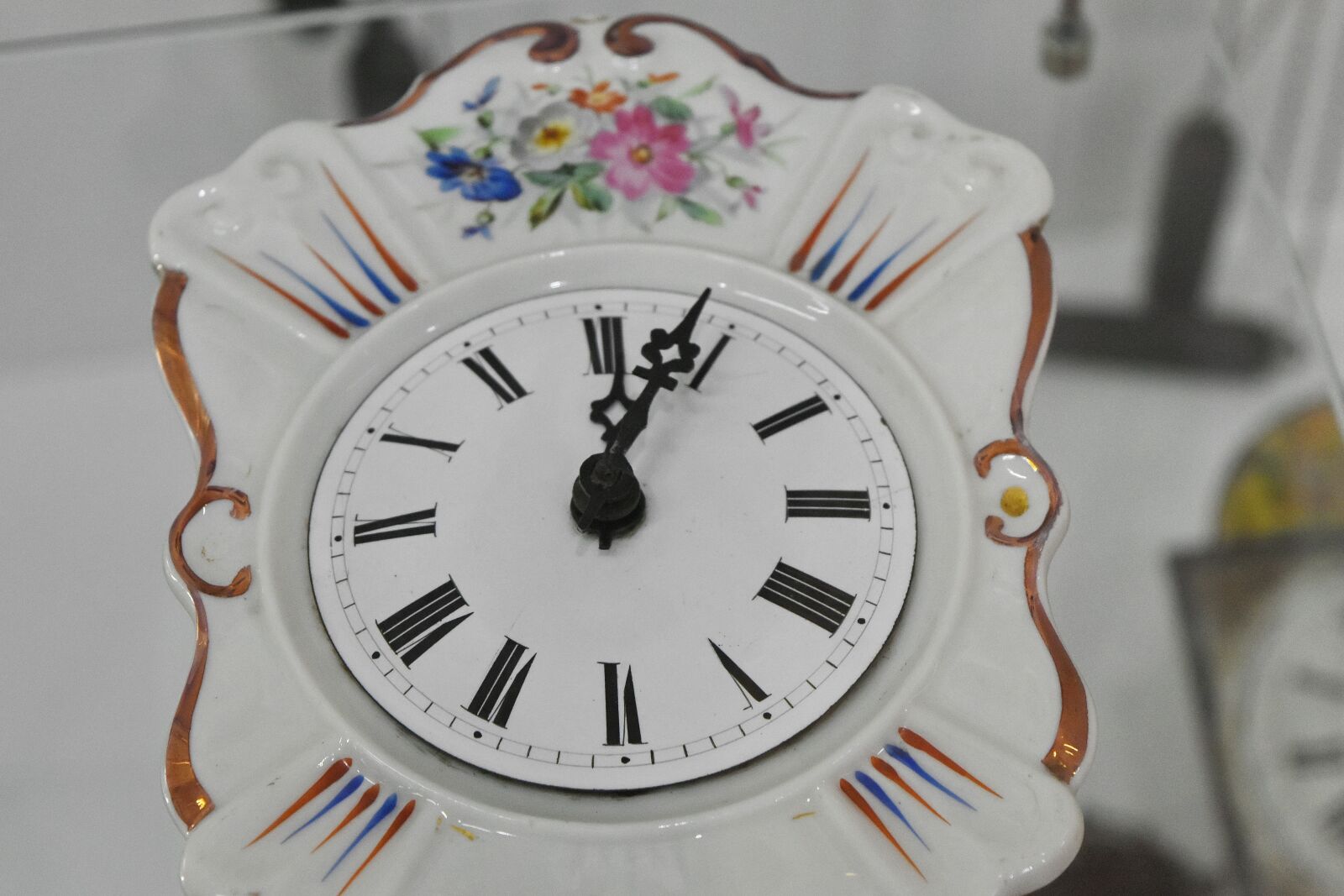 Nikon D5500 sample photo. Analog clock, time, minute photography