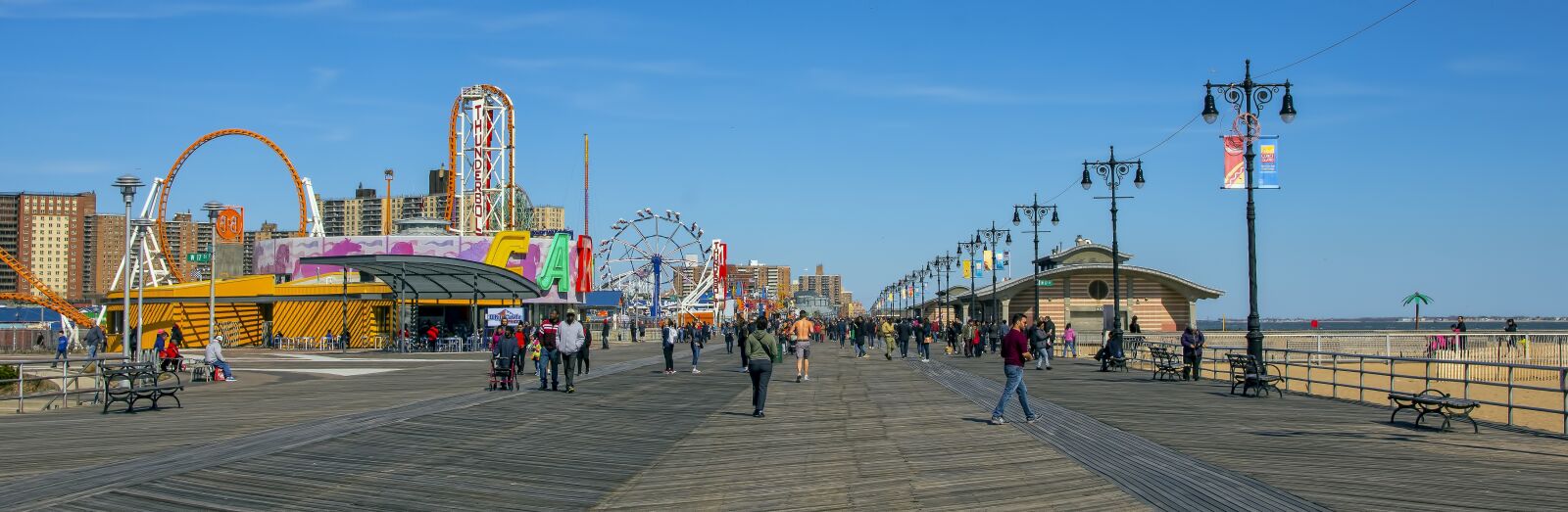 Nikon D7200 sample photo. Panoramic, sky, street photography