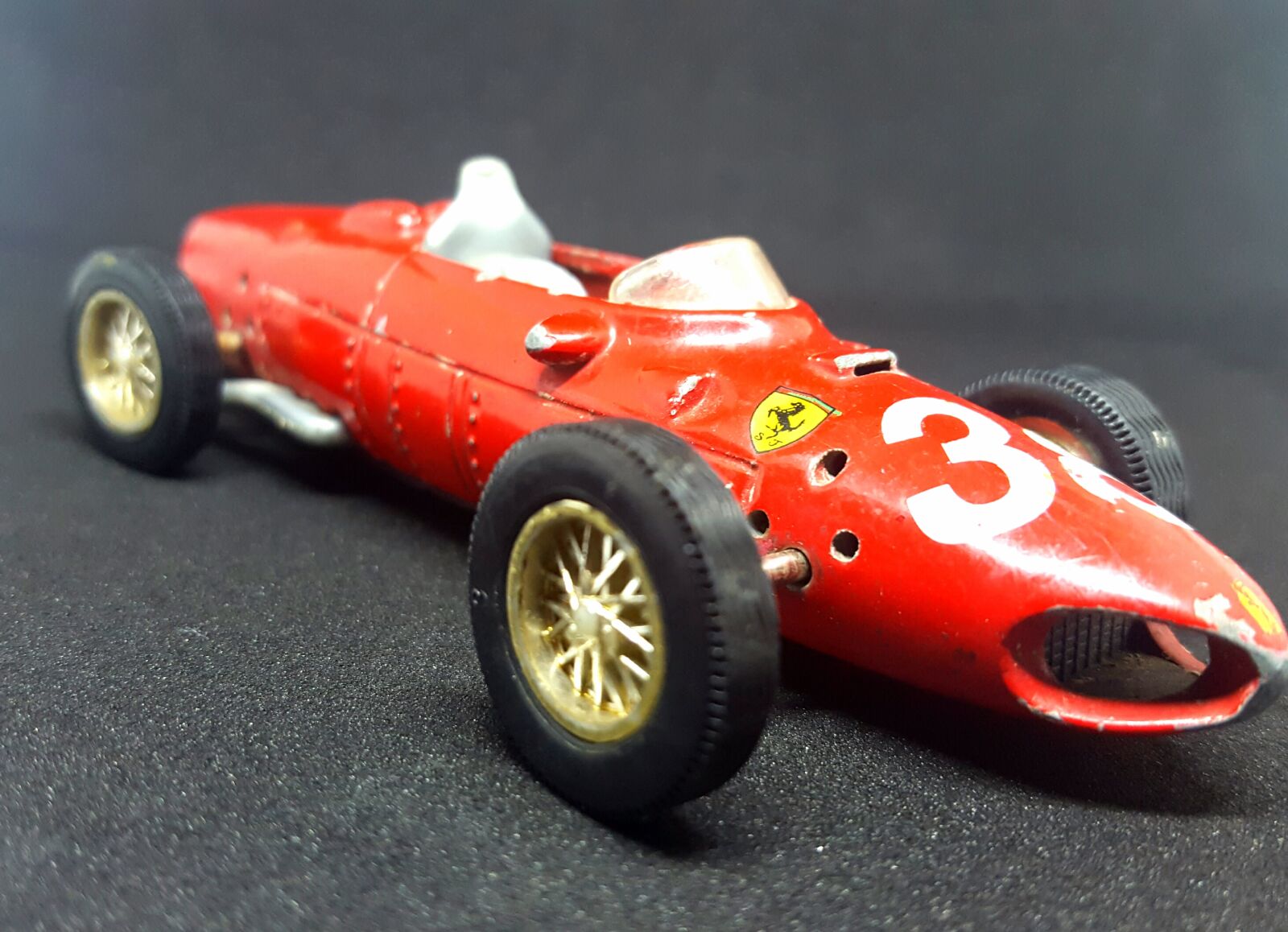 Samsung Galaxy S6 sample photo. Car, old, toy photography