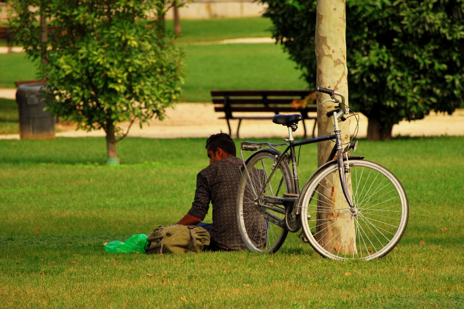 Nikon D60 sample photo. Solitude, vagabond, bicycle photography