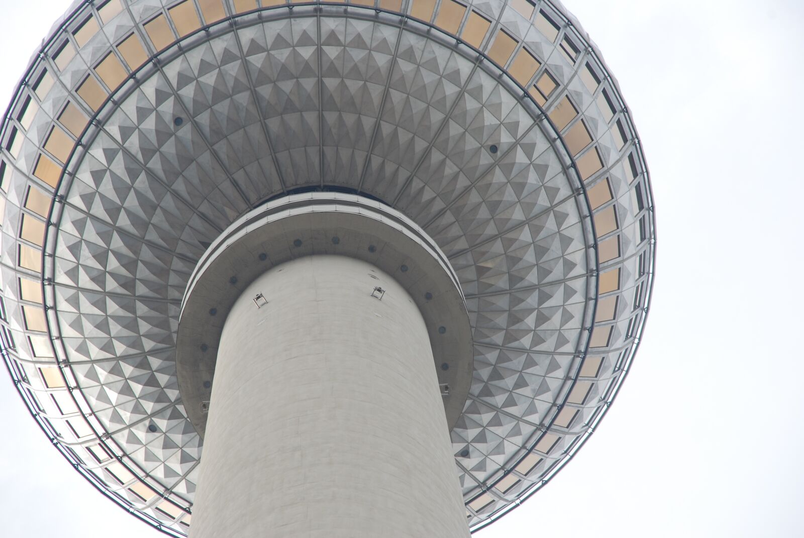 Nikon D80 sample photo. Tvtårn, tv, tower photography