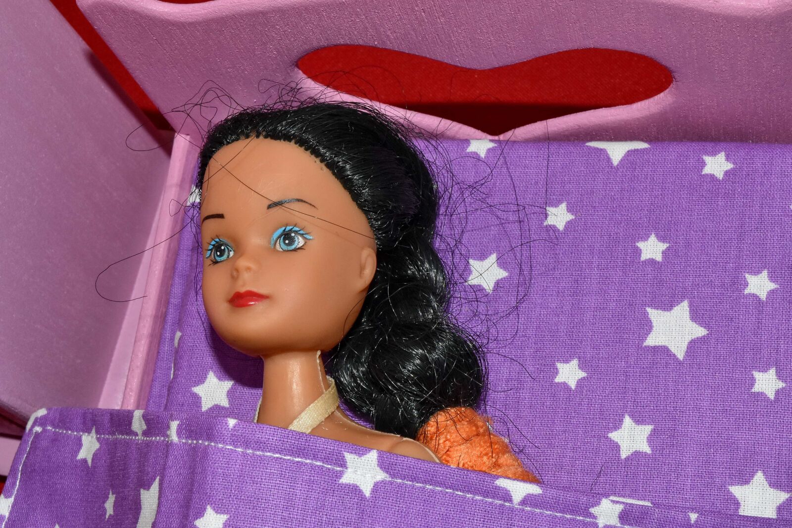 Nikon D5500 sample photo. Bed, bedroom, doll, sleep photography