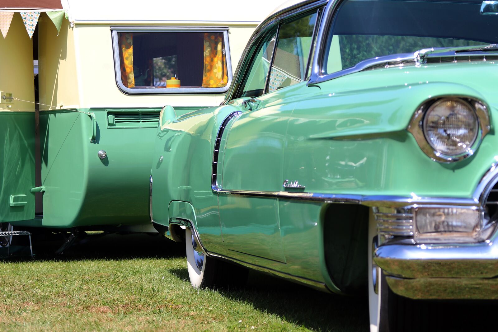 Canon EOS 80D + Canon EF 70-200mm F4L USM sample photo. Camping, cadillac, 1960 photography