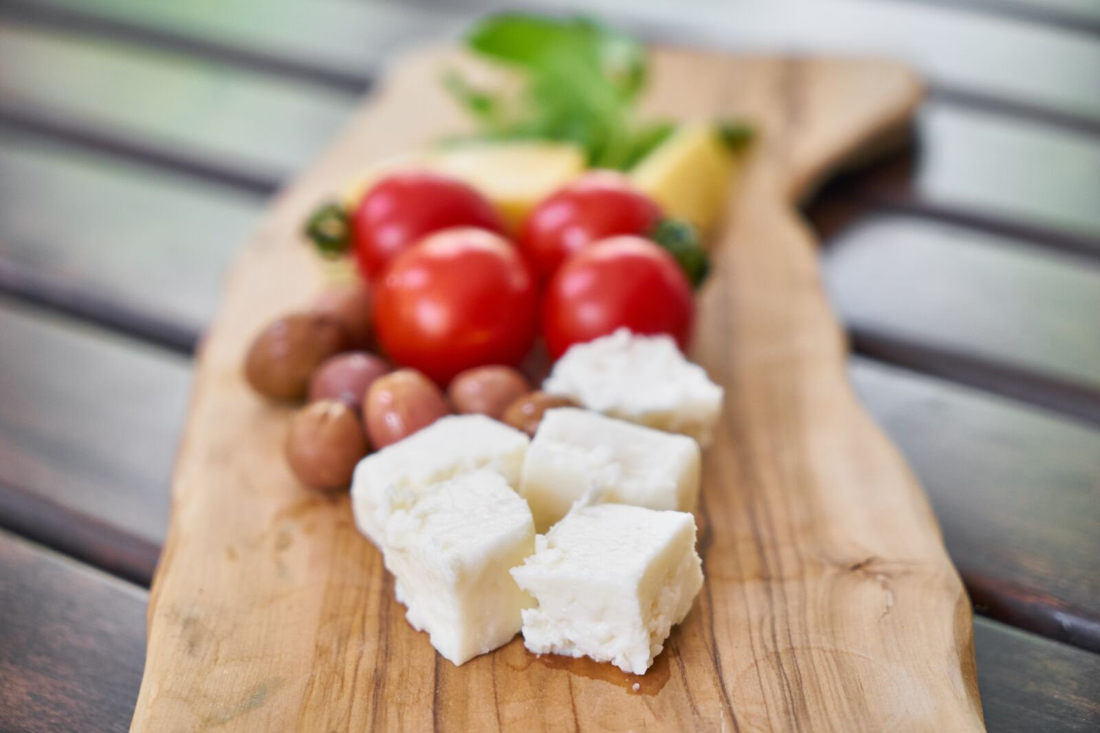 Sony a7R II sample photo. Tomato, breakfast, mediterranean photography