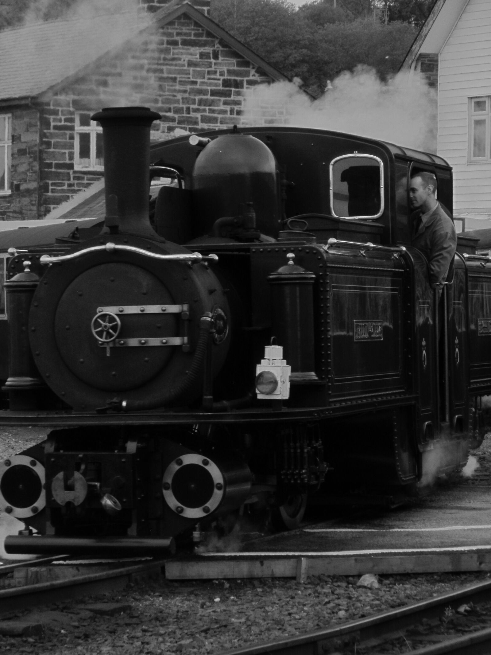 Canon PowerShot SX210 IS sample photo. Steam railway, welsh railway photography