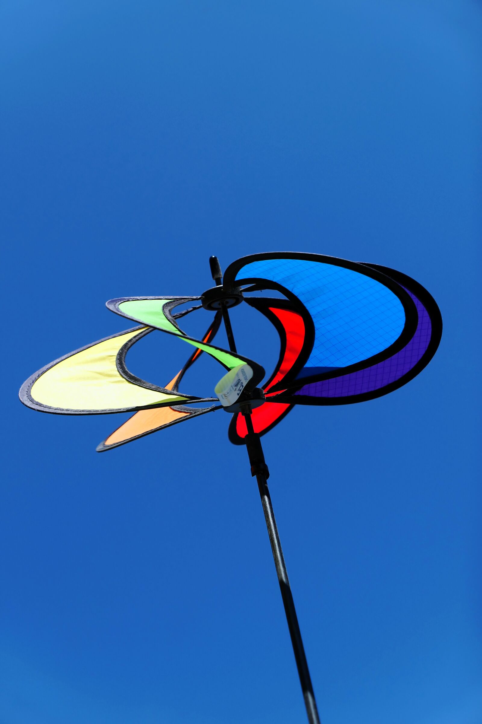 Panasonic Lumix DMC-LX10 (Lumix DMC-LX15) sample photo. Windspiel, colorful, rotation photography