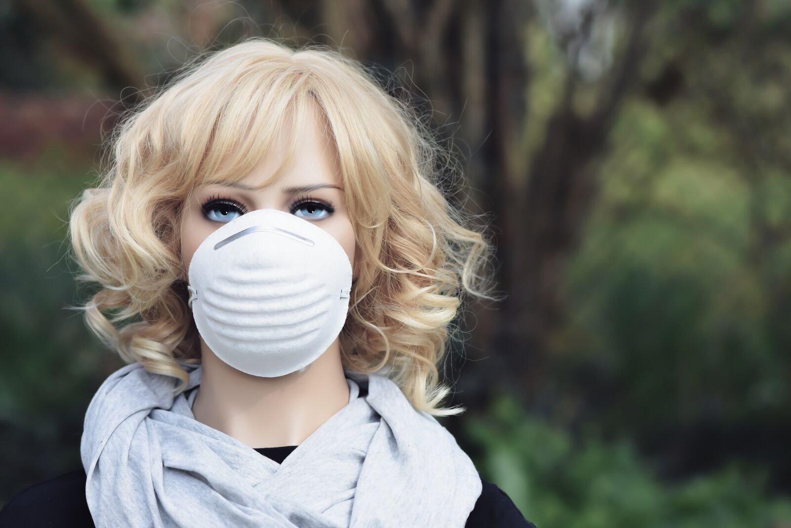 Nikon D7200 sample photo. Corona, mask duty, protective photography