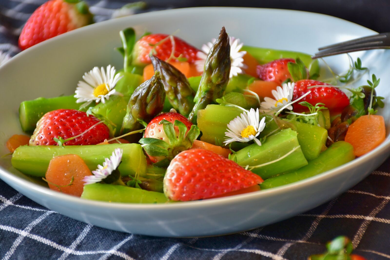 Nikon D7200 sample photo. Asparagus, asparagus salad, g photography