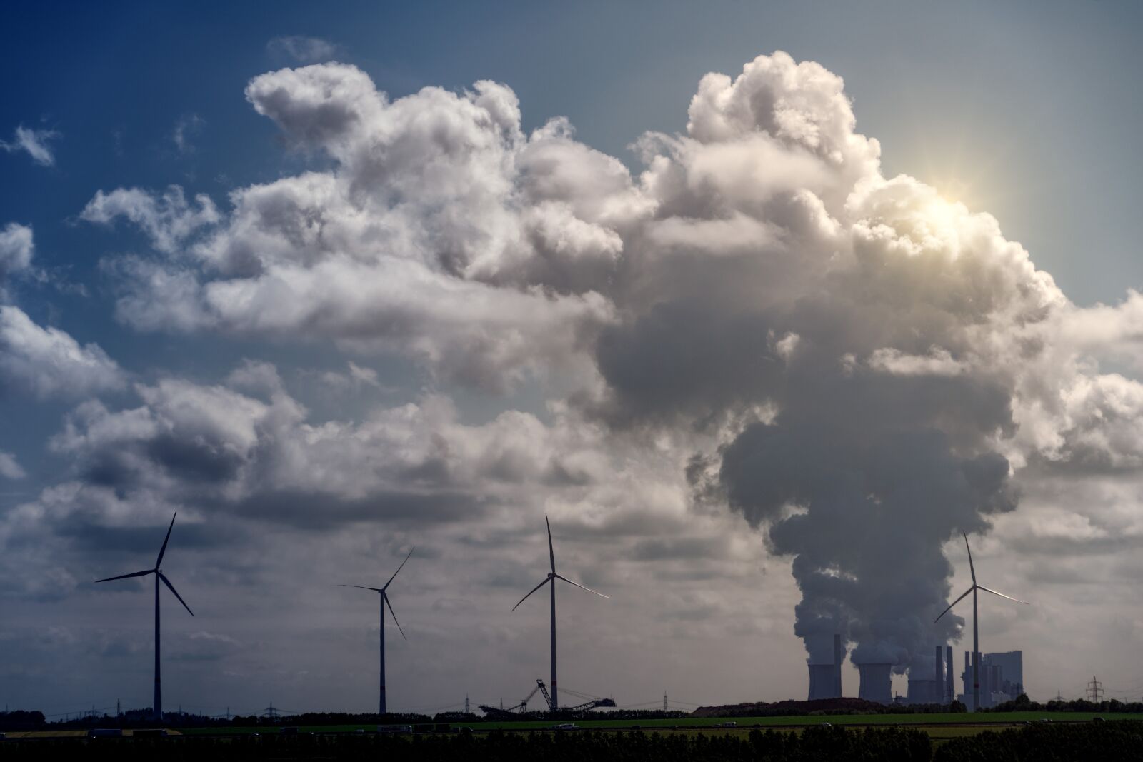 Sony a7 II + Sony FE 24-240mm F3.5-6.3 OSS sample photo. Power plant, brown coal photography