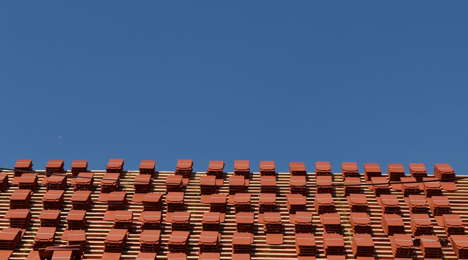 Nikon D5500 sample photo. Roof, covering, roofing, architecture photography
