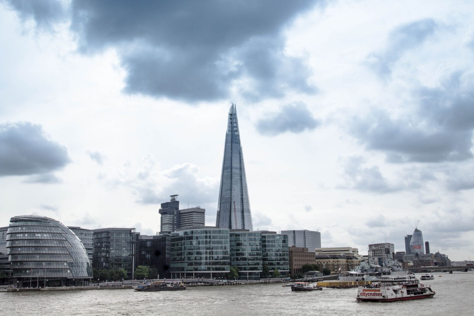 Tamron SP AF 10-24mm F3.5-4.5 Di II LD Aspherical (IF) sample photo. London, the shard, sky photography