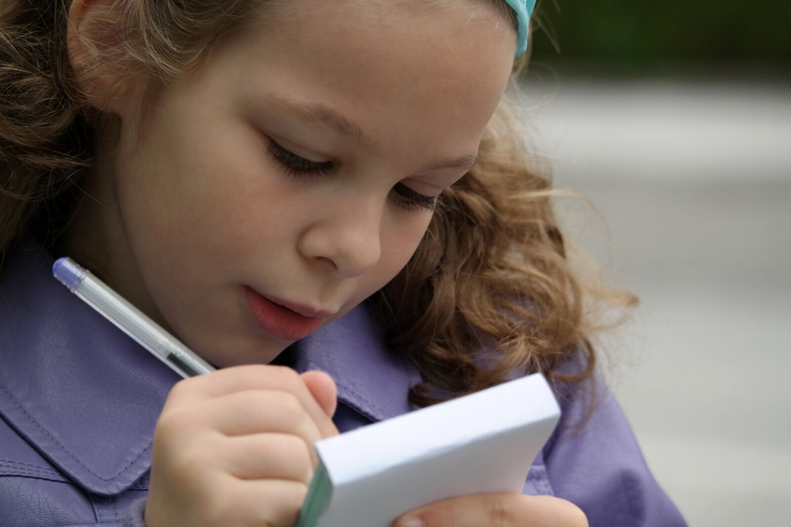 Samsung NX300 sample photo. Book, child, discover, discovery photography