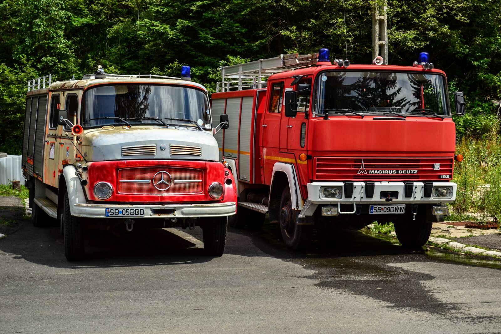 Nikon D3100 sample photo. Firefighter, car, old photography