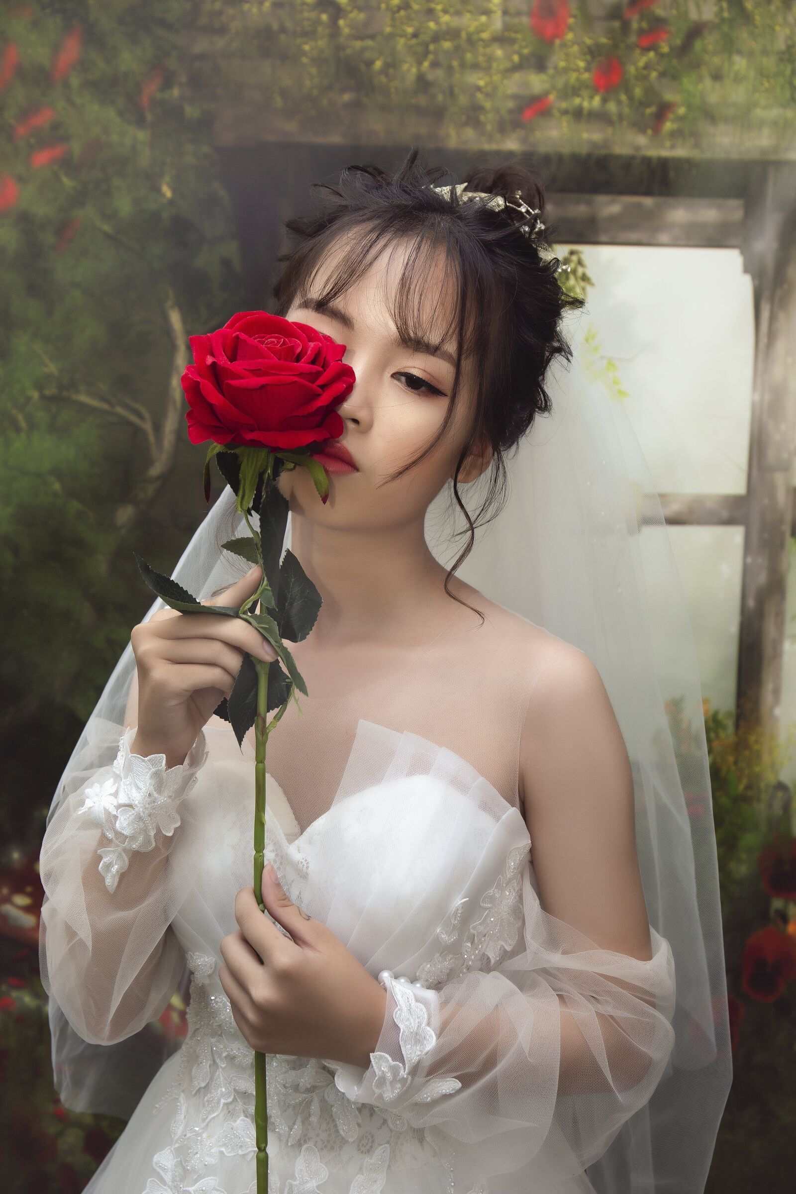 Canon EF 24-70mm F4L IS USM sample photo. Young, girl, attractive photography