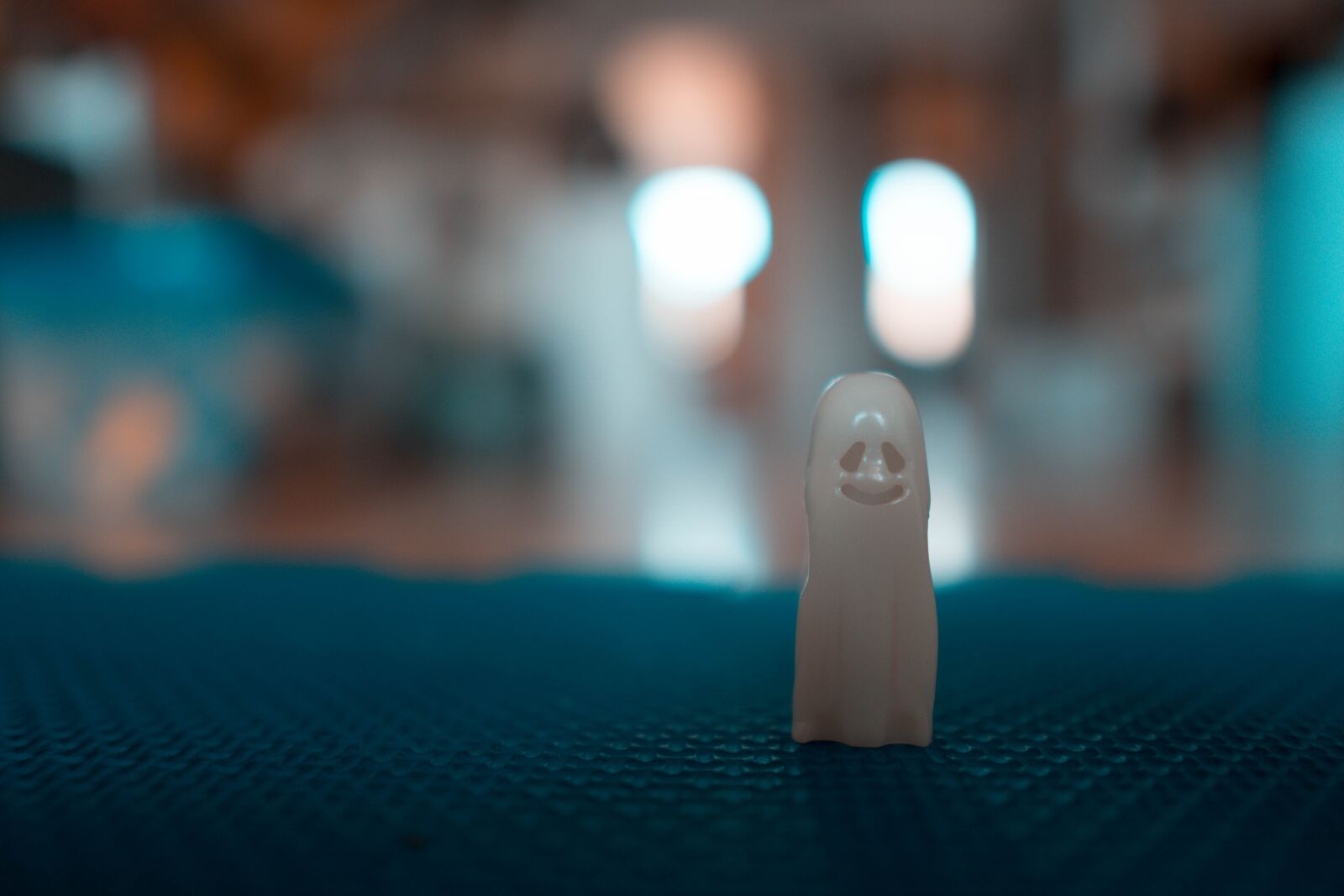 Sony a6400 + Sigma 16mm F1.4 DC DN | C sample photo. The spirit, fear, halloween photography