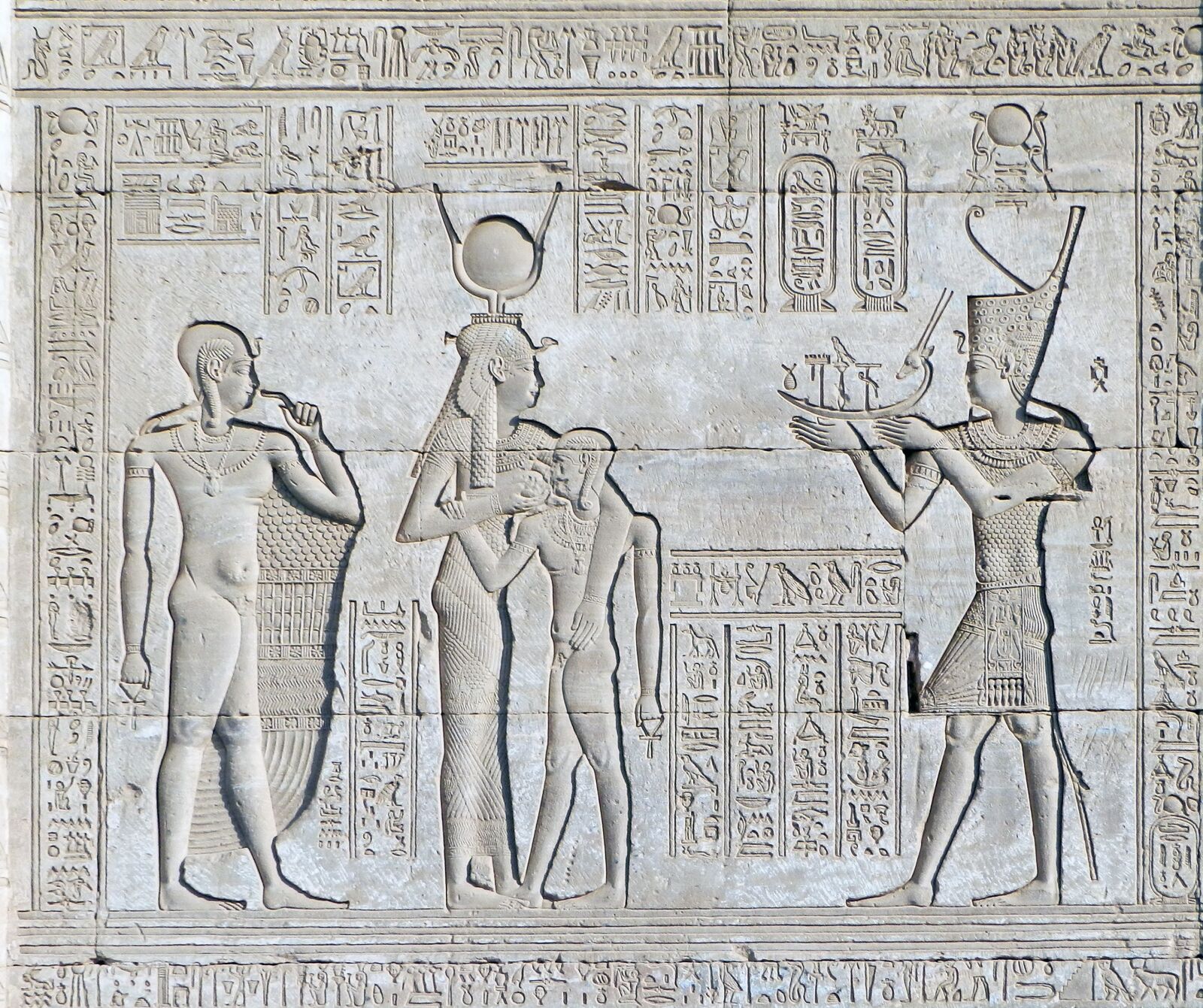 Nikon Coolpix P500 sample photo. Egypt, temple, antiquity photography