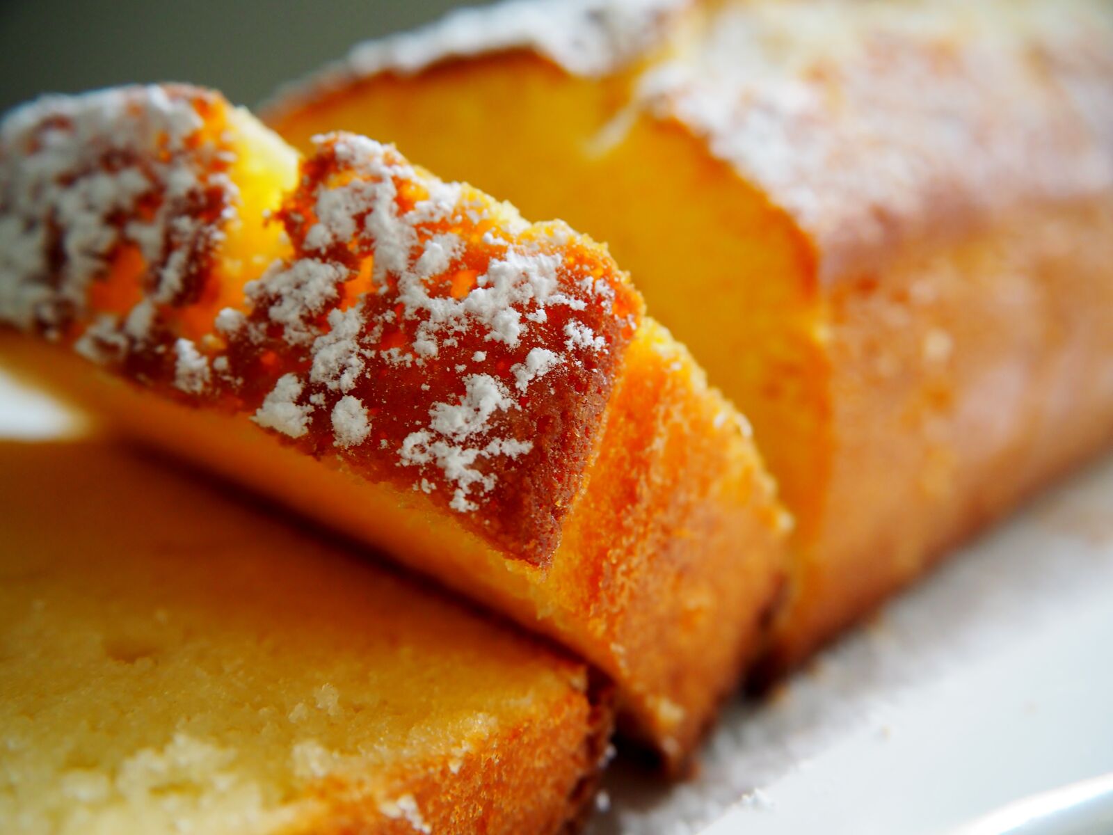 Olympus OM-D E-M10 sample photo. Cake, bake, delicious photography