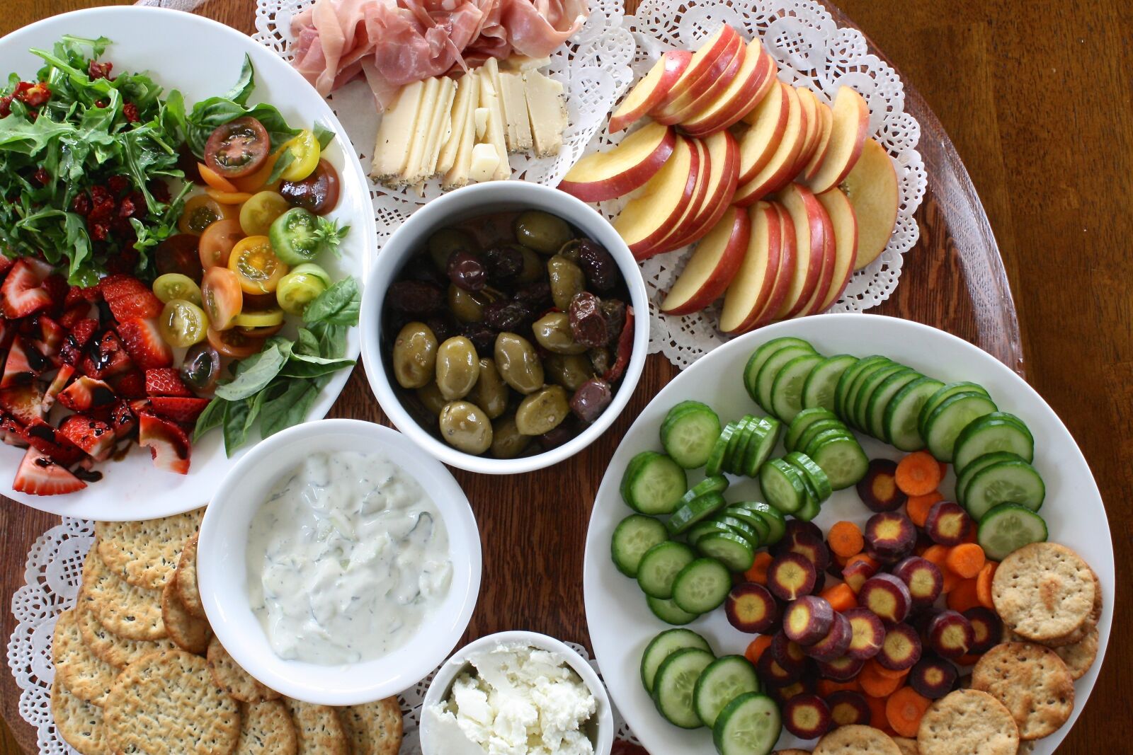 Canon EOS 1000D (EOS Digital Rebel XS / EOS Kiss F) sample photo. Appetizer, summer, organic photography