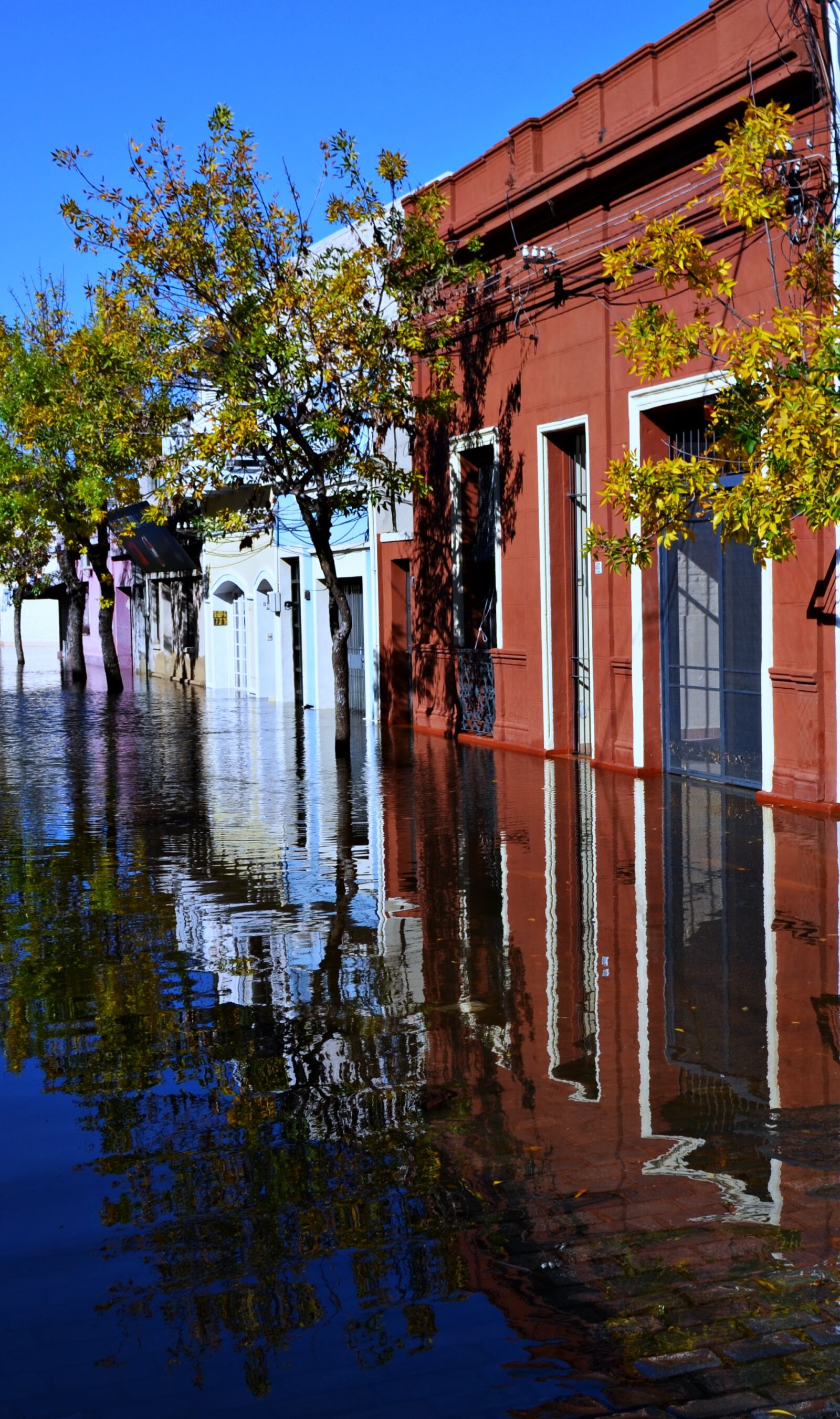 Nikon D5100 sample photo. Water, reflection, houses photography