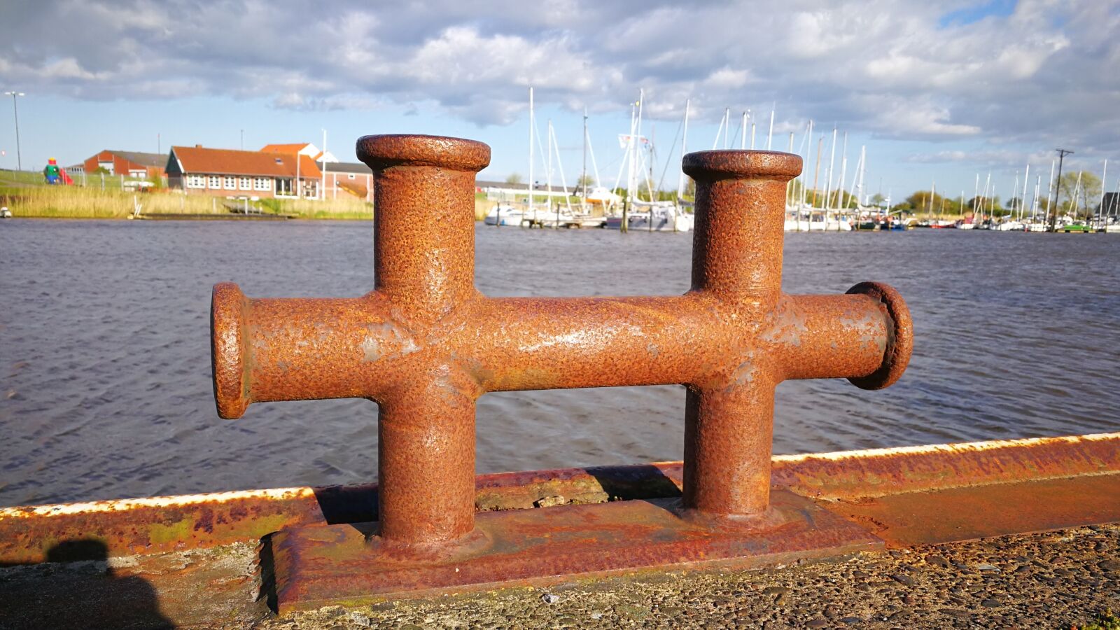 HUAWEI Mate 9 sample photo. Port, ships, germany photography