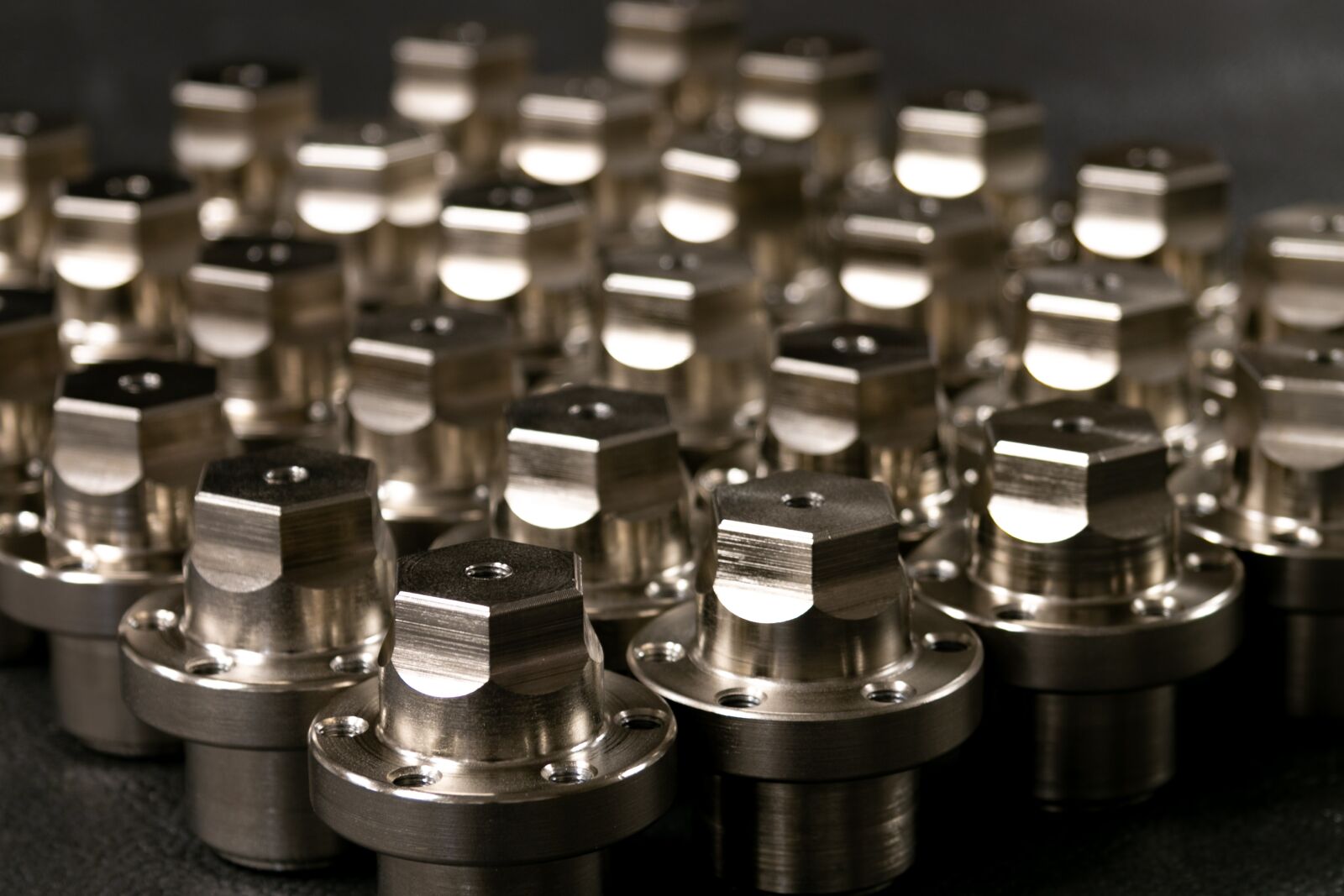 Canon EF-S 17-85mm F4-5.6 IS USM sample photo. Machined parts, metal, metallic photography