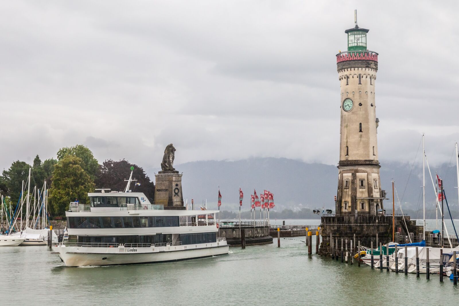 Canon EOS 5D Mark II sample photo. Lindau, lake constance, ship photography