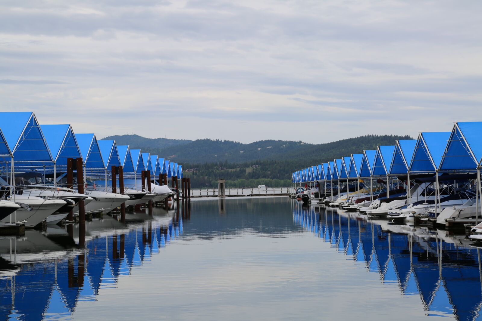 Canon EF 24-105mm F4L IS USM sample photo. Waters, reflection, sky photography