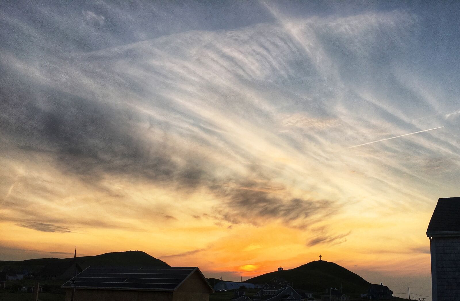 Apple iPhone 6s sample photo. Sun, sky, clouds photography