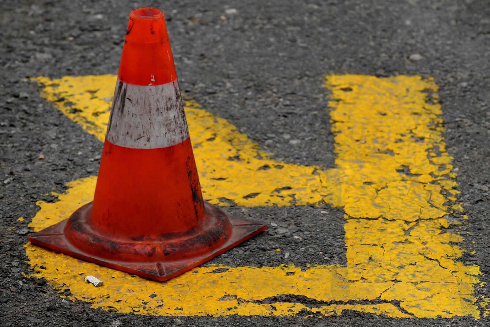 Nikon D5500 sample photo. Asphalt, object, parking, parking photography