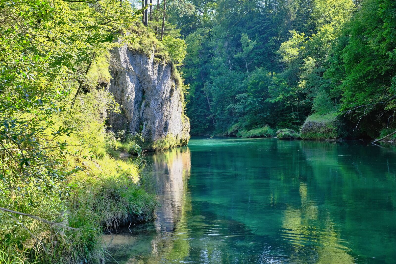 Fujifilm XF 35mm F1.4 R sample photo. Nature, landscape, river photography
