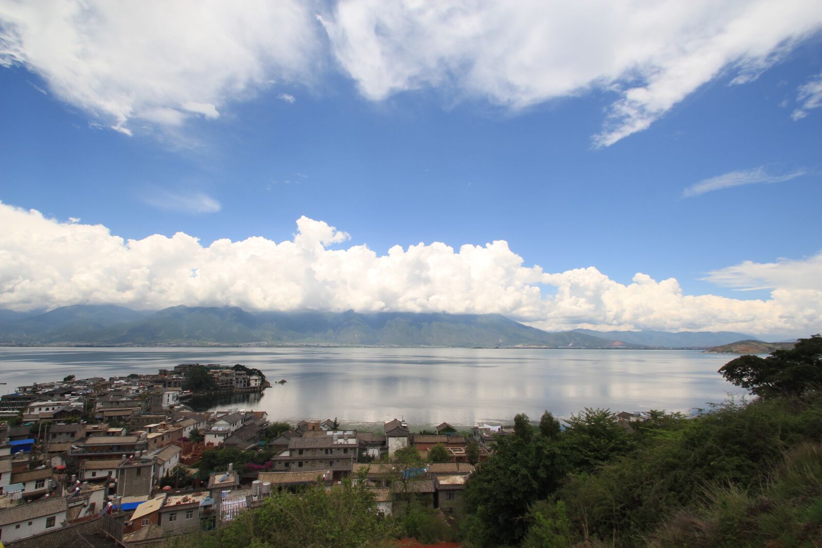 Canon EOS 550D (EOS Rebel T2i / EOS Kiss X4) sample photo. In yunnan province, the photography