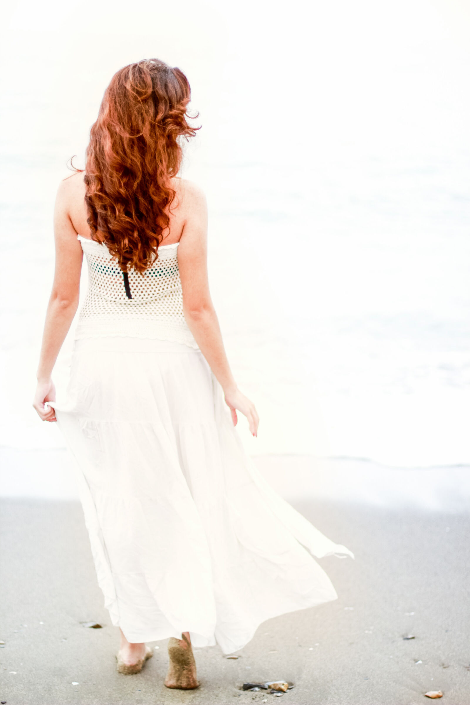 Canon EOS 600D (Rebel EOS T3i / EOS Kiss X5) + Canon EF 50mm F1.4 USM sample photo. Nature, beach, sand, woman photography