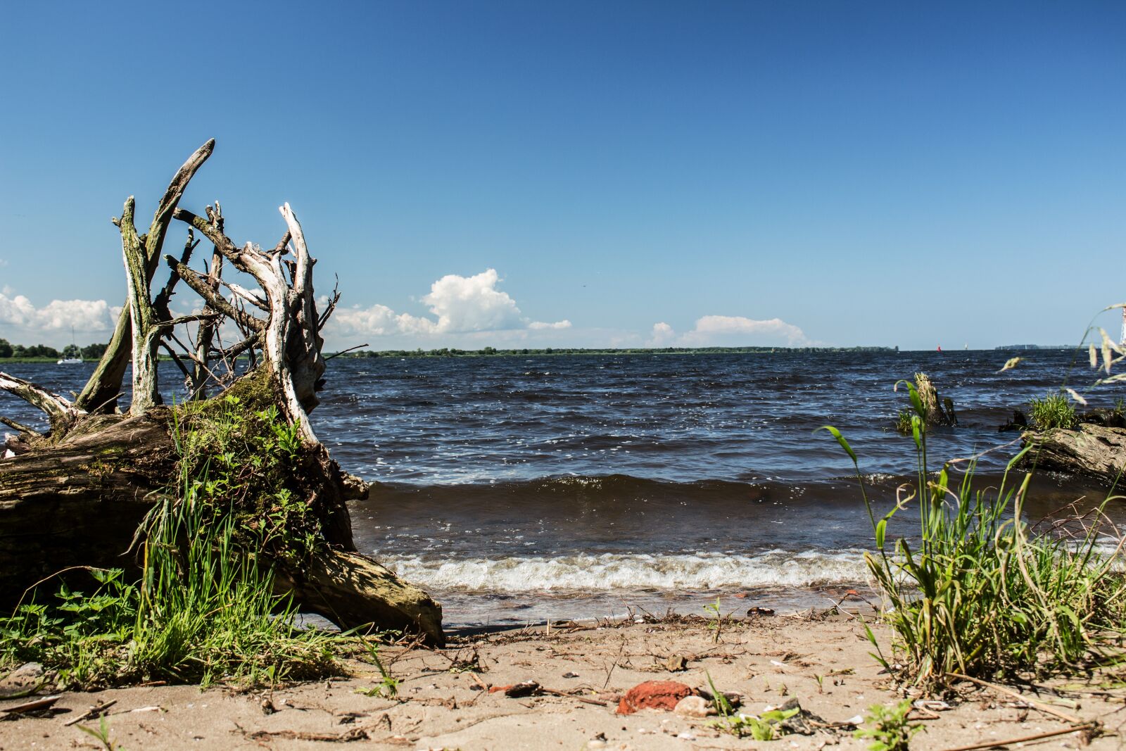 Canon EOS 700D (EOS Rebel T5i / EOS Kiss X7i) sample photo. Water, rest, lake photography