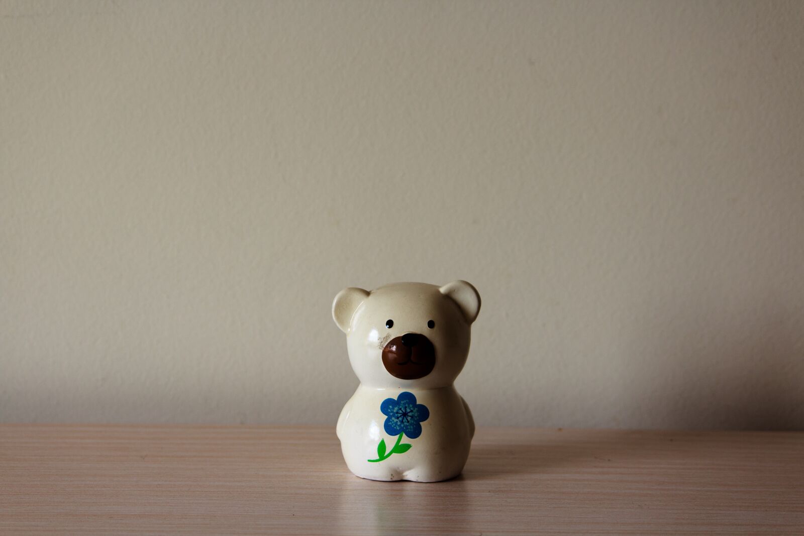 Canon EOS 1200D (EOS Rebel T5 / EOS Kiss X70 / EOS Hi) sample photo. Ted, teddy bear, decoration photography
