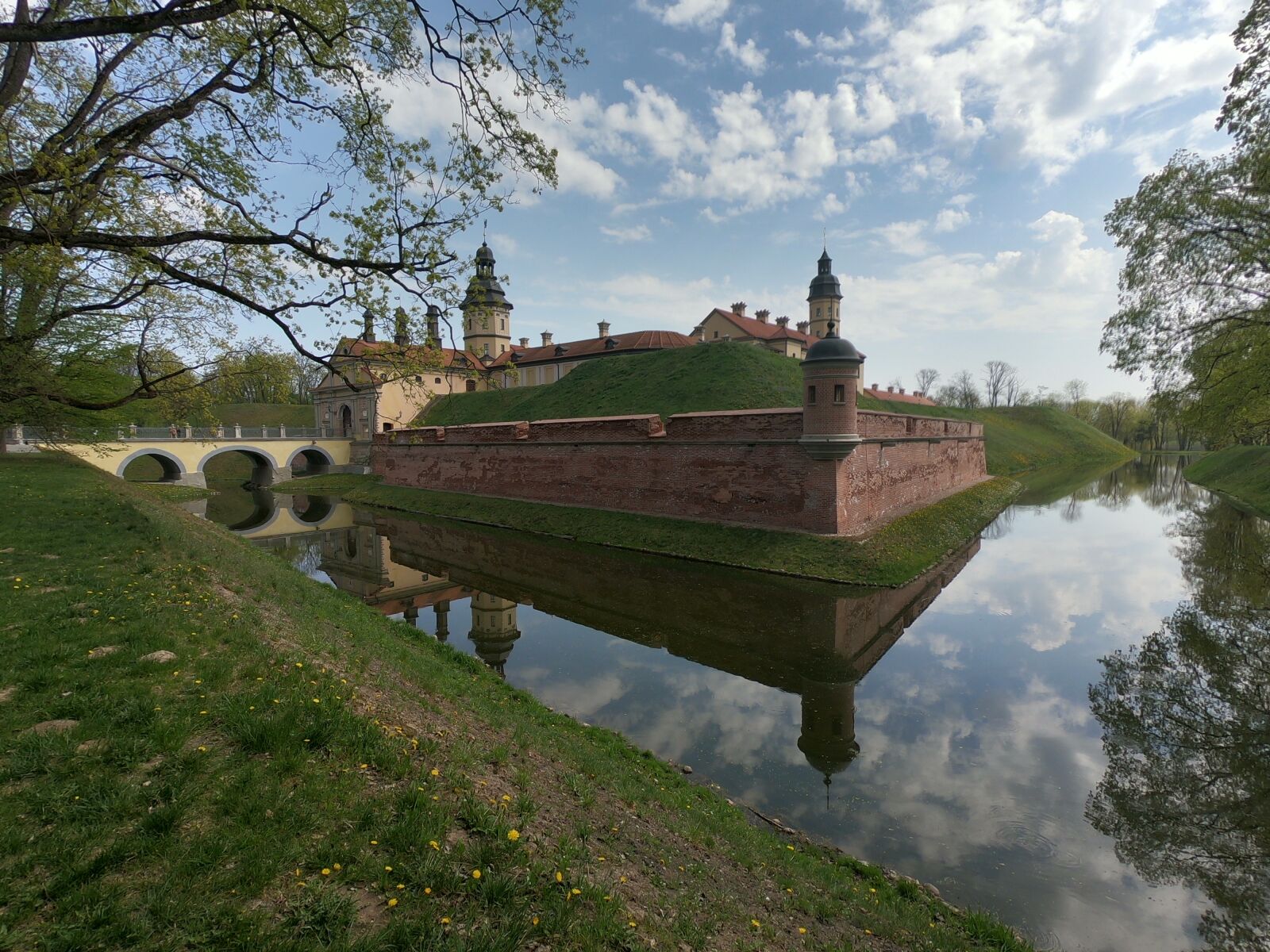 GoPro Hero6 Black sample photo. Castle, nesvizh castle, belarus photography
