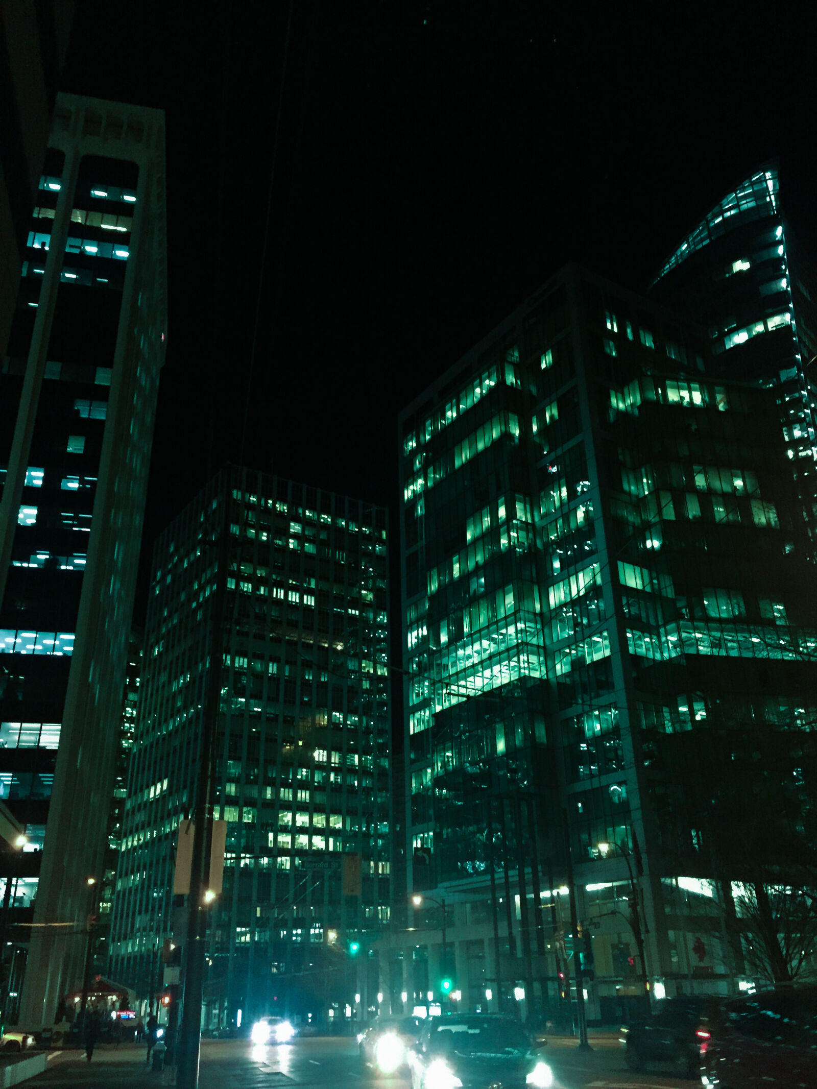 Apple iPhone 6 sample photo. Apartment, building, downtown, night photography