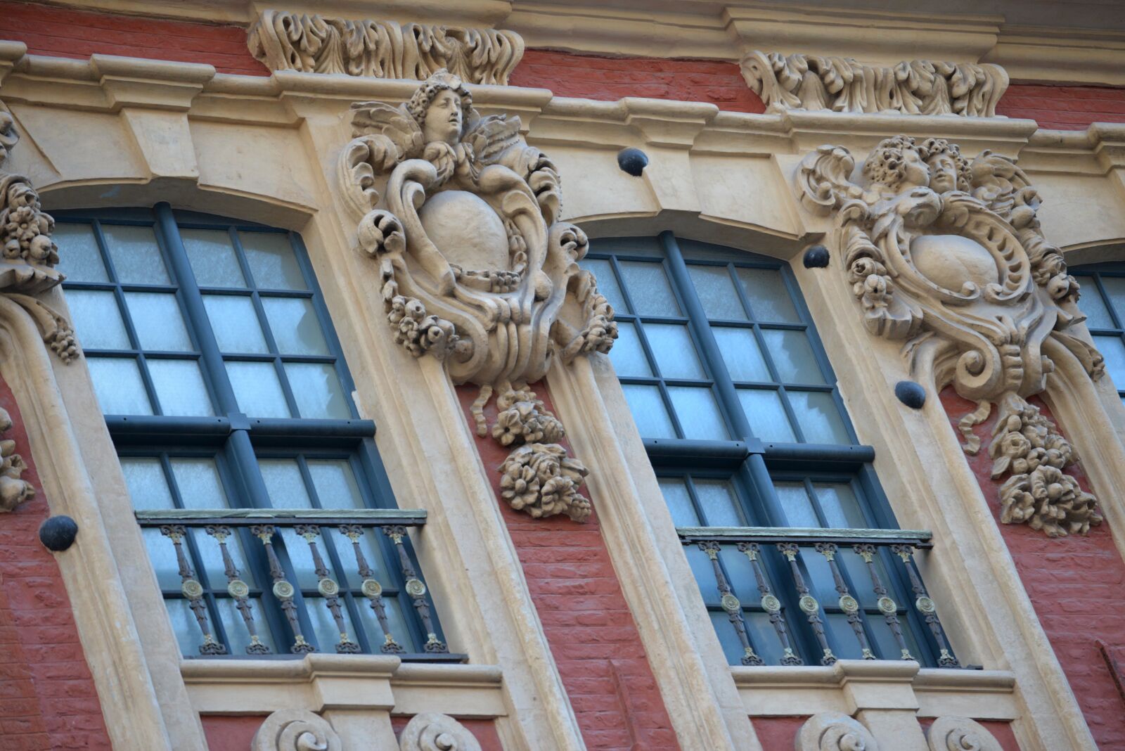 Nikon D610 sample photo. Lille, old-stock, district photography