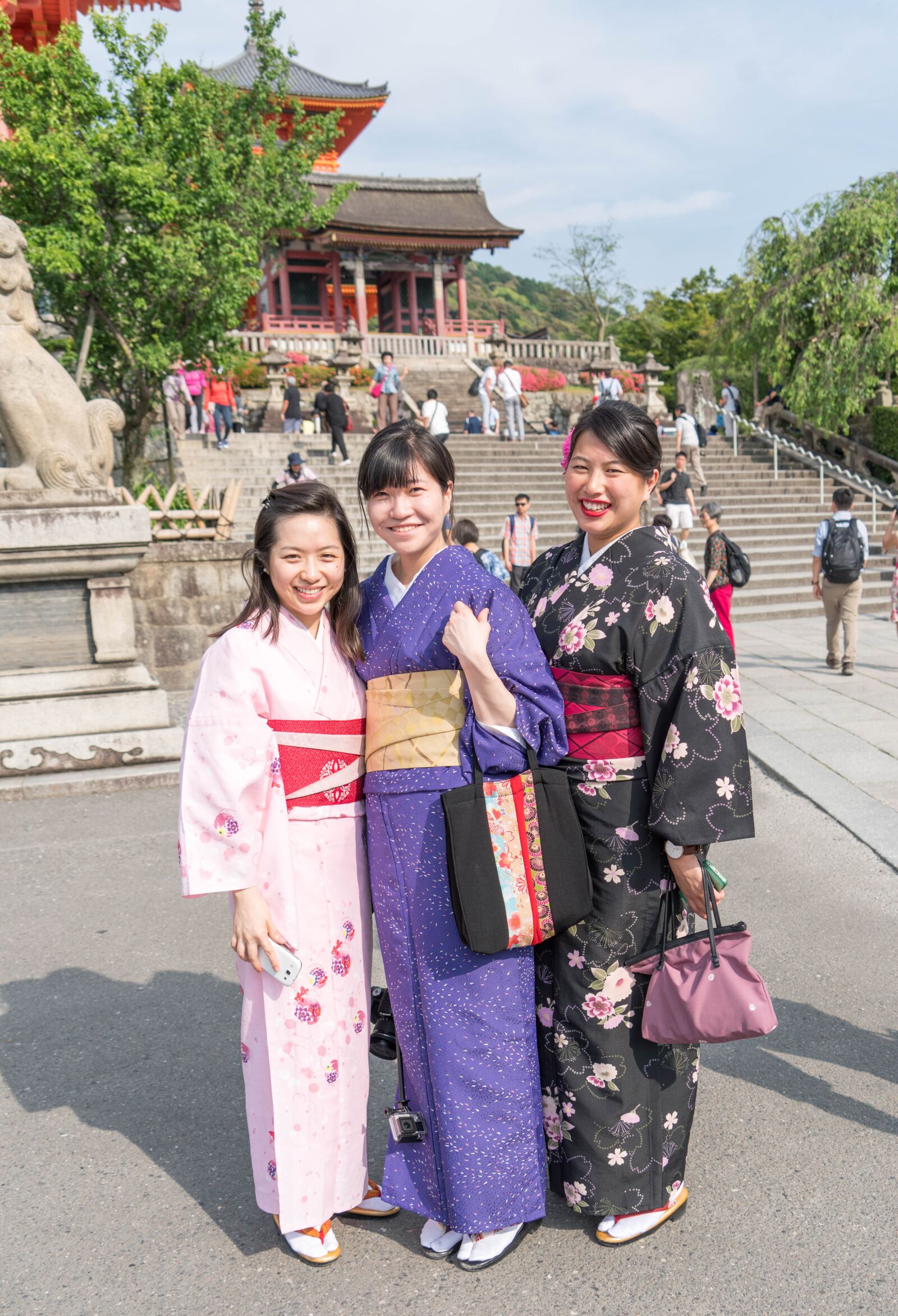 Sony a7R II sample photo. Japan, kimonos, girls photography