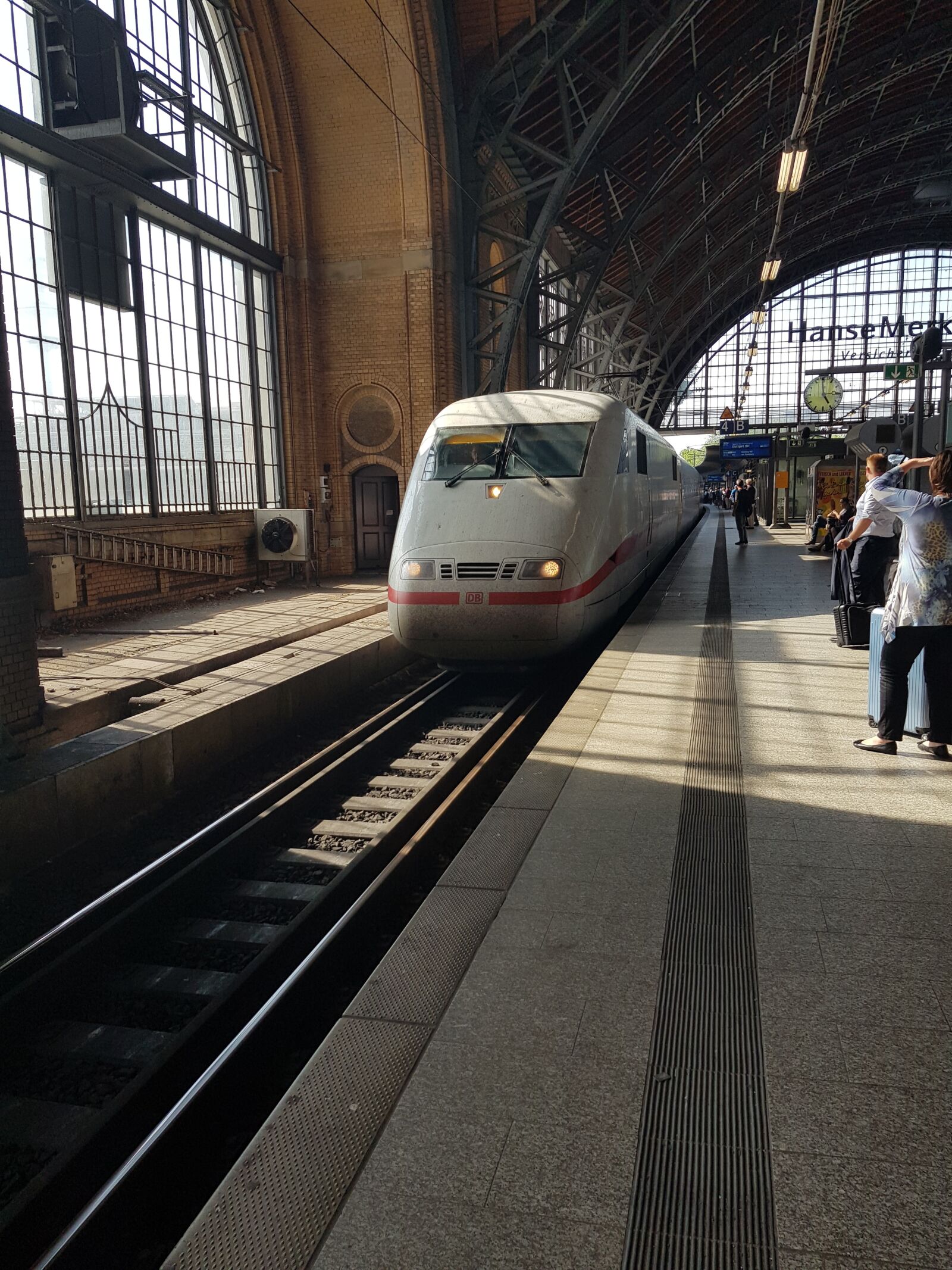 Samsung Galaxy S8 sample photo. Train, ice, train stop photography