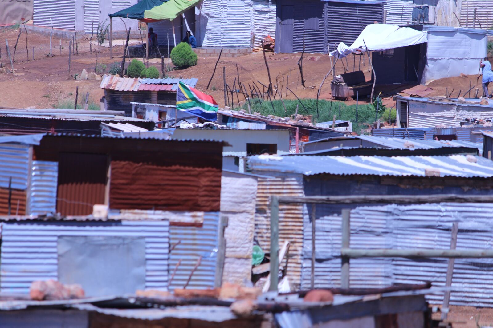 Canon EOS 600D (Rebel EOS T3i / EOS Kiss X5) sample photo. South africa, shanty town photography