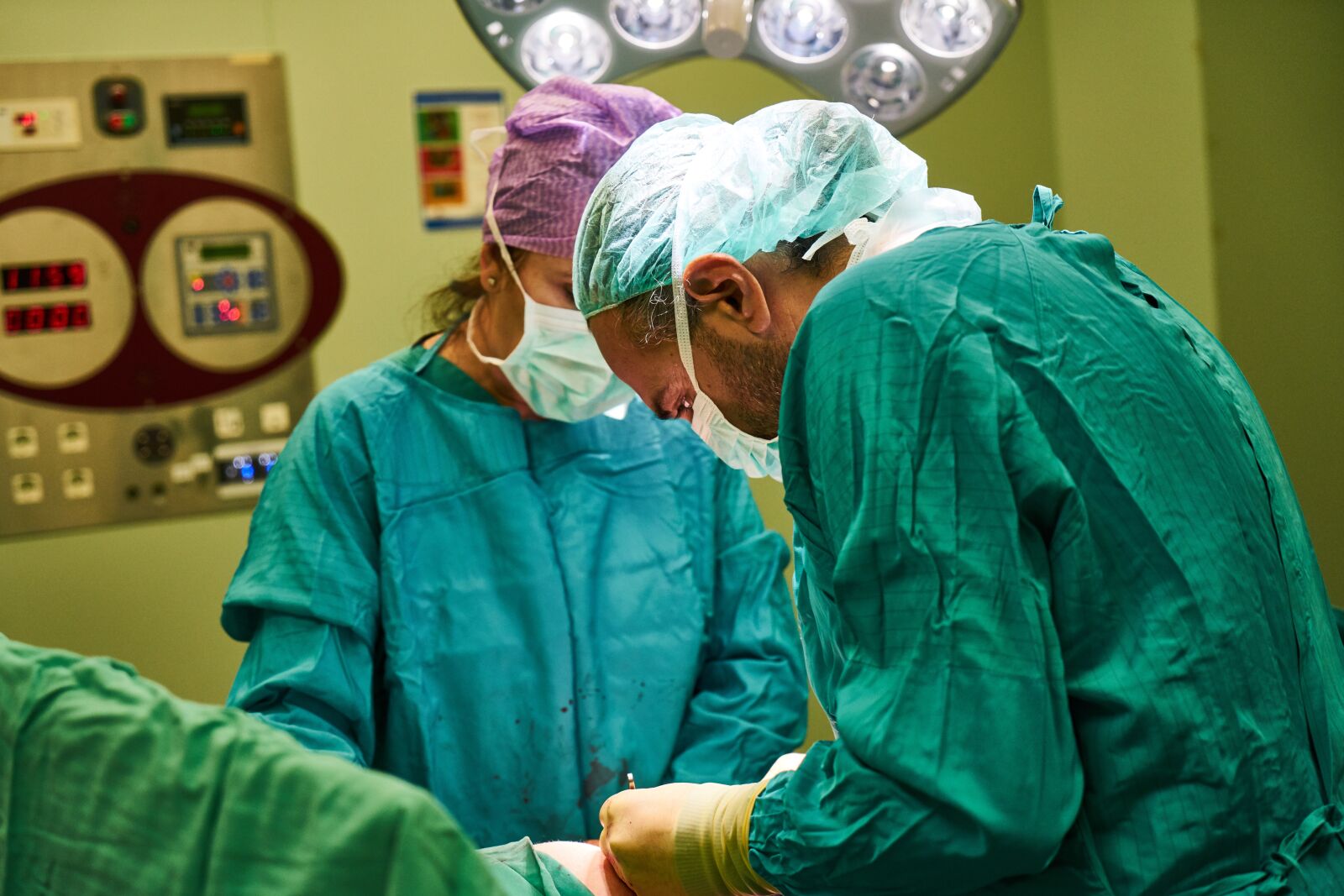 Sony a7R II sample photo. Surgery, hospital, doctor photography
