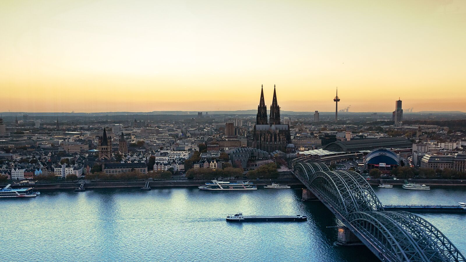 Canon EOS 80D sample photo. Cologne, rhine, dom photography